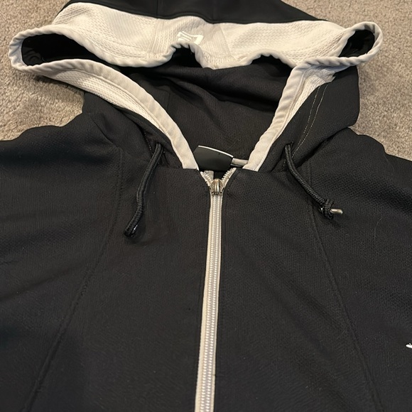 Jordan Black and White Zip Up - Picture 4 of 7